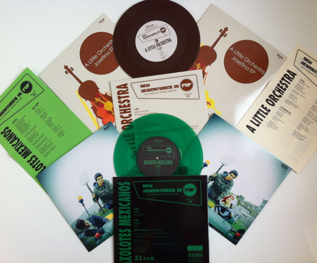 Imagen destacada de noticia: NEW ADVENTURES IN POP: Nueva entrega para nuestra colección de vinilos [Axolotes Mexicanos, A Little Orchestra]